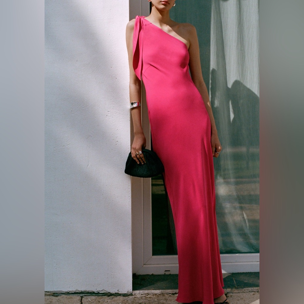 ASYMMETRICAL DRESS WITH KNOT STRAP